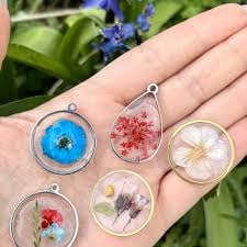 Red Baby's Breath Teardrop